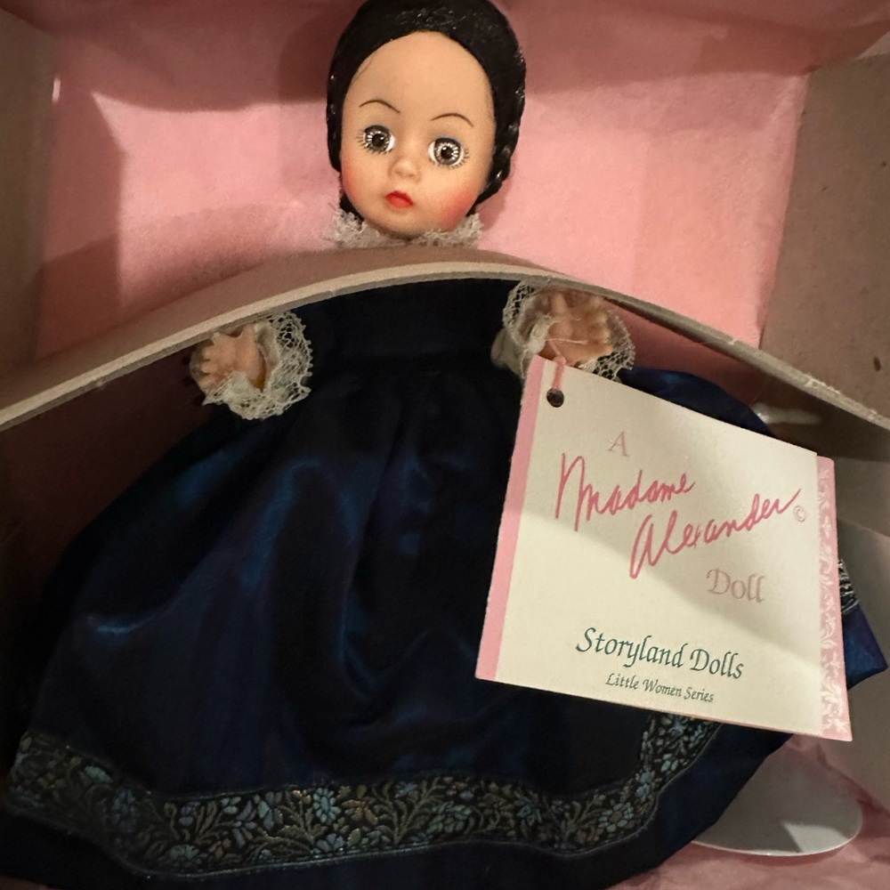 NWT Madame Alexander Marmee Doll Box with Pink and Blue Design
